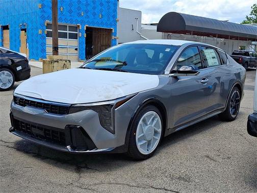 2025 Kia K4 GT-Line