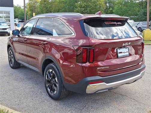 2025 Kia Sorento S