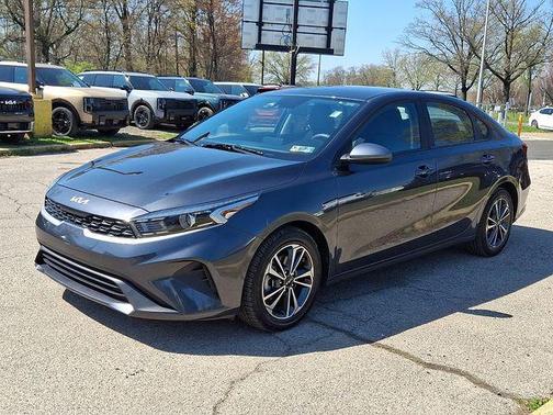 Gravity Gray 2023 Kia Forte LXS