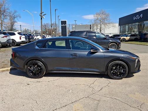 2025 Kia K4 GT-Line Turbo