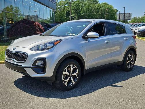 Sparkling Silver 2020 Kia Sportage LX