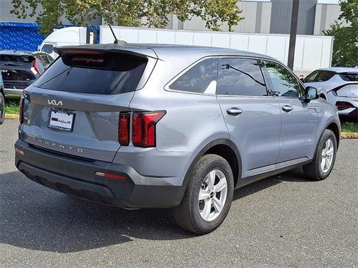 2022 Kia Sorento LX