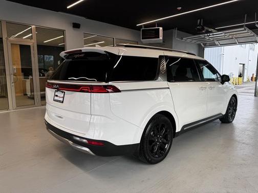 2023 Kia Carnival SX Prestige