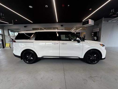 2023 Kia Carnival SX Prestige