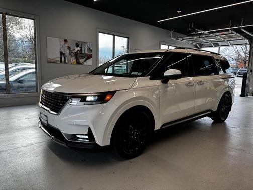 2023 Kia Carnival SX Prestige