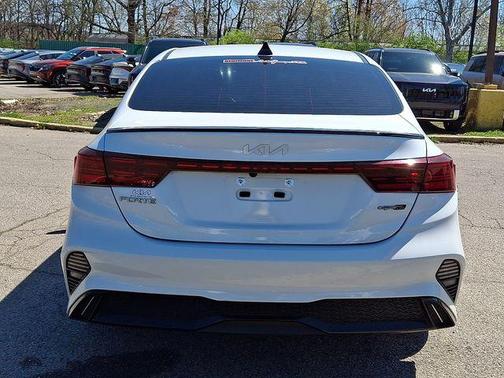 Snow White Pearl 2022 Kia Forte GT-Line