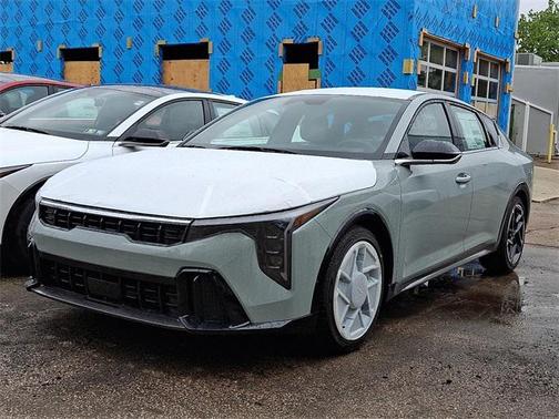 2025 Kia K4 GT-Line