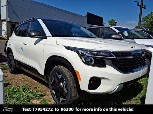 Clear White 2026 Kia Seltos S