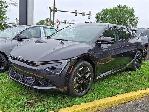 2025 Kia EV6 Wind