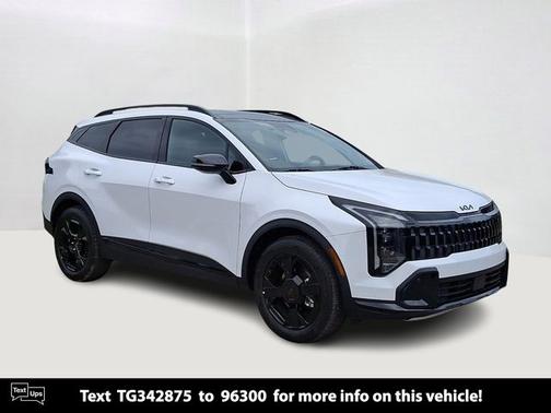 Glacial White Pearl 2026 Kia Sportage X-Line