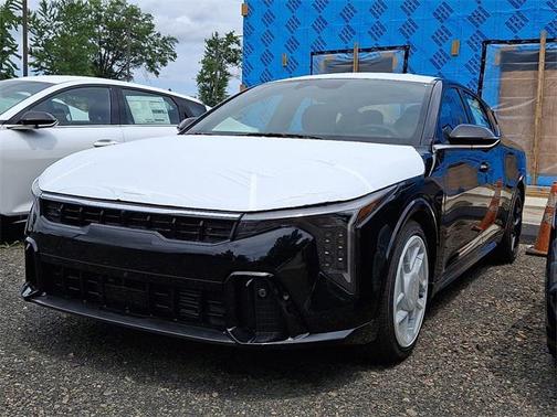 2025 Kia K4 GT-Line Turbo