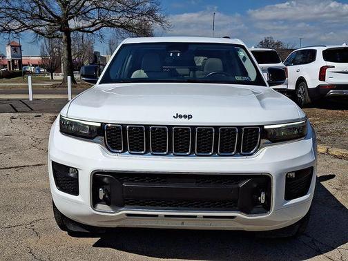2022 Jeep Grand Cherokee Overland