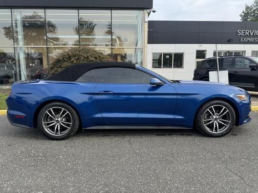 2017 Ford Mustang EcoBoost Premium