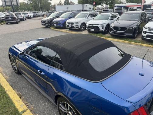 2017 Ford Mustang EcoBoost Premium