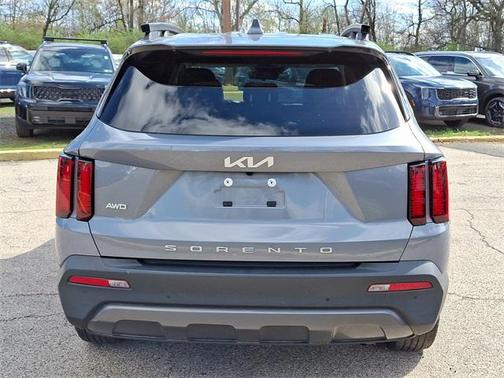 2022 Kia Sorento S