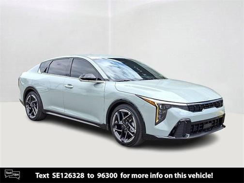2025 Kia K4 GT-Line
