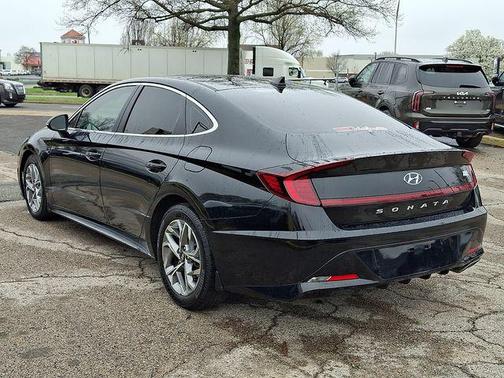 Phantom Black 2021 Hyundai SONATA SEL