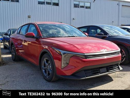 Currant Red 2026 Kia K4 LXS