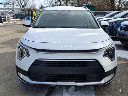 2025 Kia Niro LX