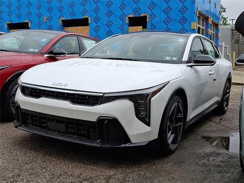 2025 Kia K4 GT-Line
