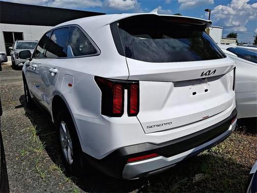2026 Kia Sorento LX