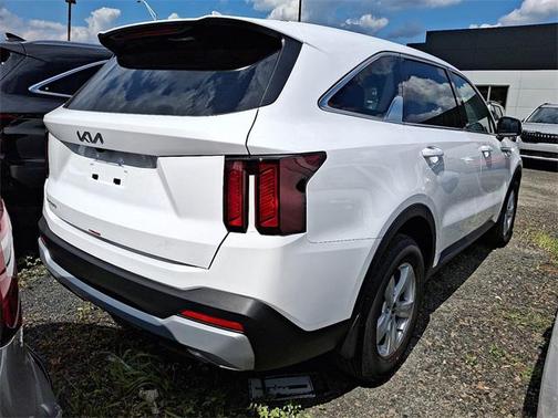 2026 Kia Sorento LX