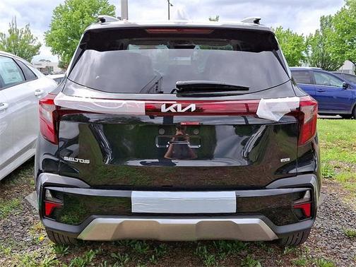 2025 Kia Seltos EX