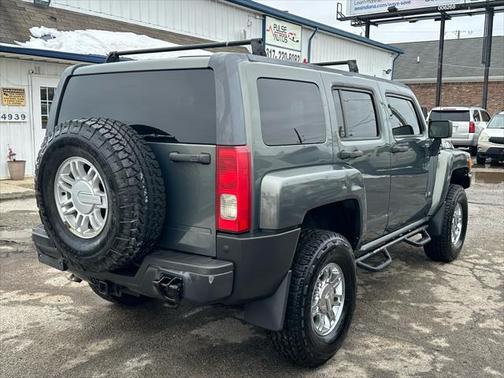 2010 Hummer H3 Base