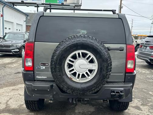 2010 Hummer H3 Base