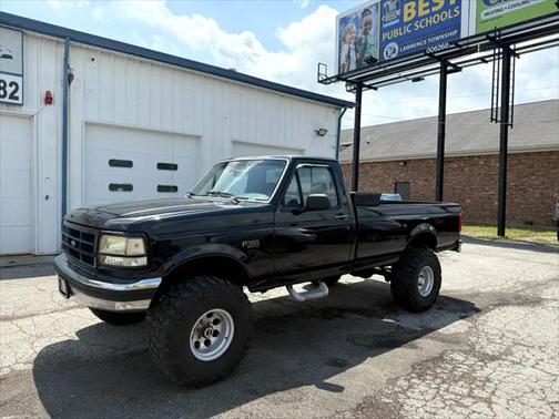 1994 Ford F-150 117'' WB 4WD