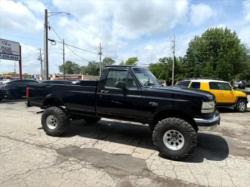 1994 Ford F-150 117'' WB 4WD