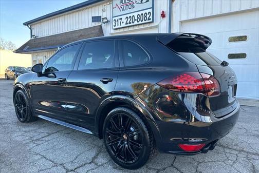 2013 Porsche Cayenne GTS