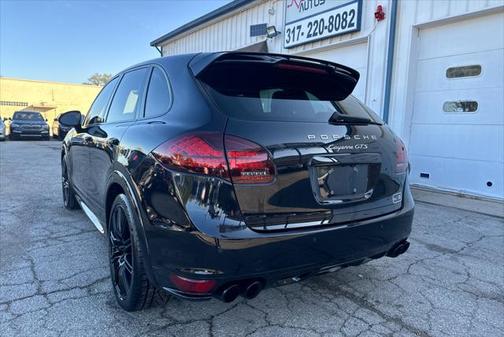 2013 Porsche Cayenne GTS