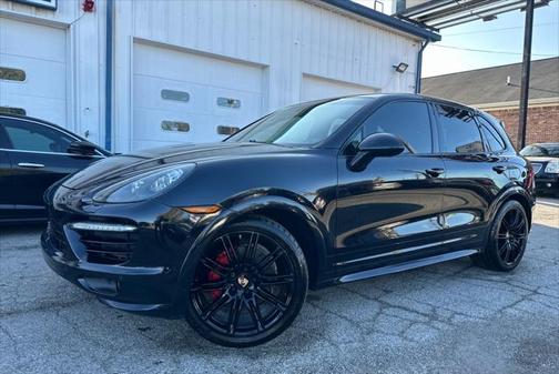 2013 Porsche Cayenne GTS