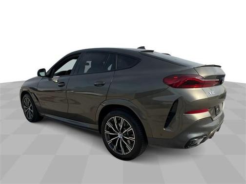 2023 BMW X6 xDrive40i