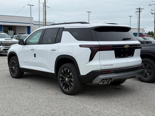 Summit White / White 2026 Chevrolet Traverse LT