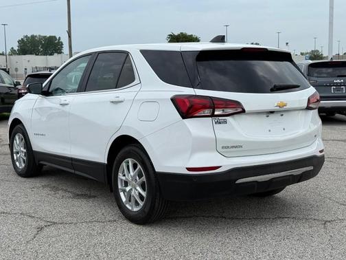 Summit White 2024 Chevrolet Equinox LT