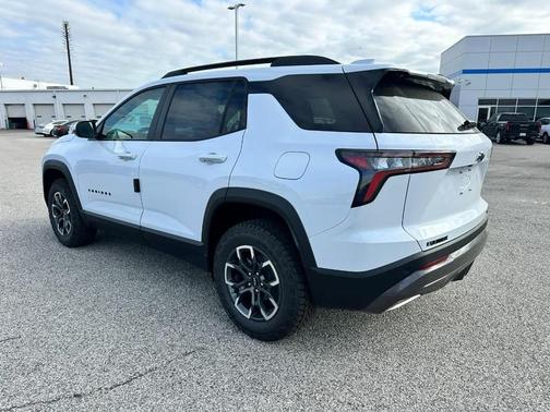 White Tri-Coat 2026 Chevrolet Equinox ACTIV