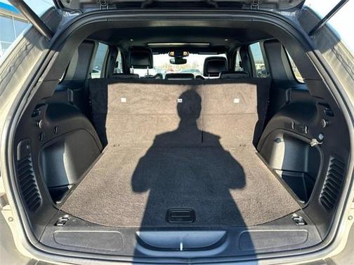 2022 Jeep Grand Cherokee WK Laredo