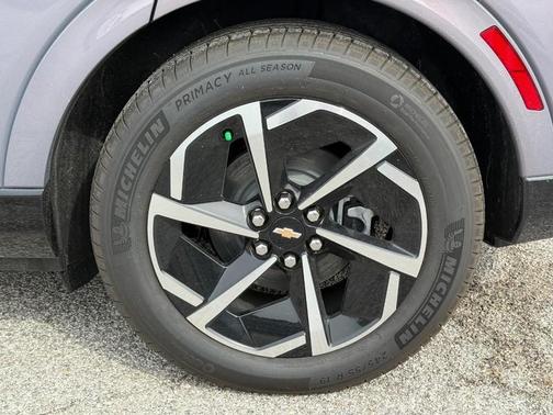2025 Chevrolet Equinox EV LT 2