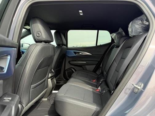 2025 Chevrolet Equinox EV LT 2