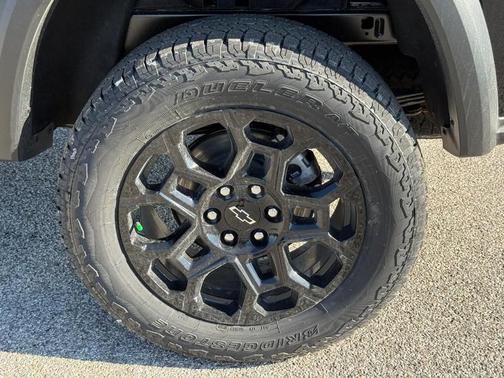 Black 2026 Chevrolet Colorado Trail Boss