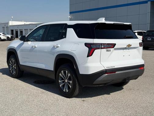 Summit White / White 2026 Chevrolet Equinox LT