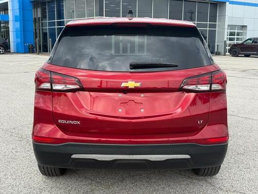 Radiant Red 2023 Chevrolet Equinox 1LT