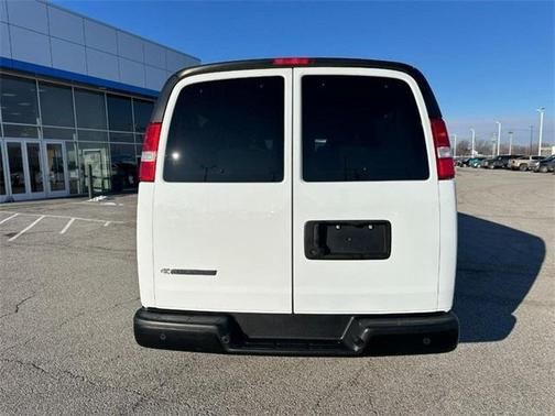 2023 Chevrolet Express 3500 LS