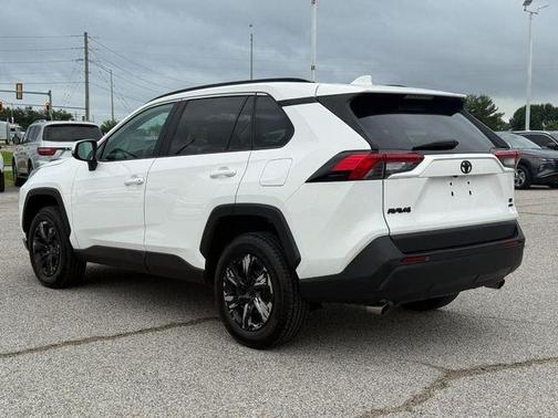 Super White 2019 Toyota RAV4 LE