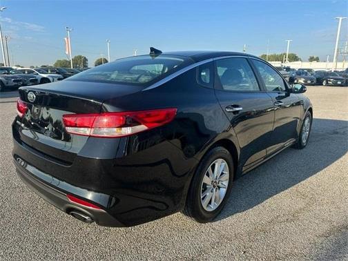2017 Kia Optima LX