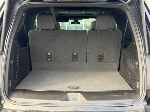 Onyx Black 2022 GMC Yukon XL SLT