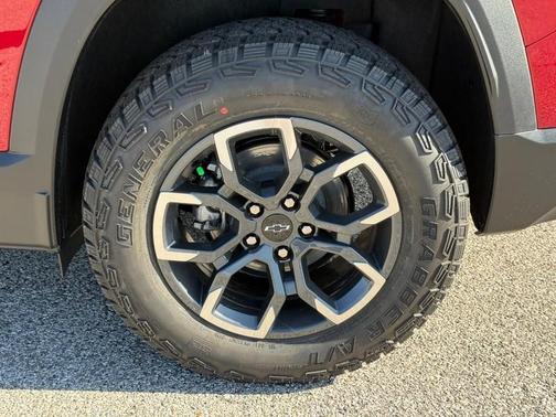 Radiant Red 2026 Chevrolet Equinox ACTIV