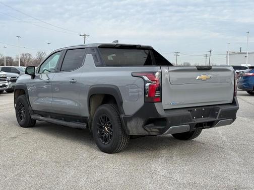2025 Chevrolet Silverado EV LT